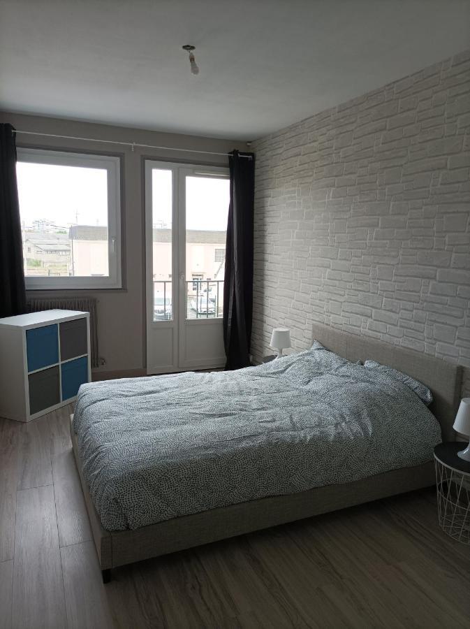 Joli Appartement Type 5 En Centre Ville Châteauroux Exterior photo
